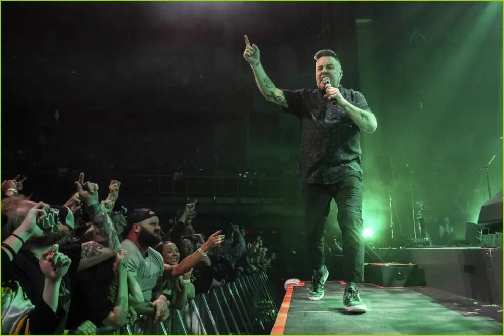 Class Struggles: Ken Casey of the Dropkick Murphys on Trump, Immigration, and Boston Class struggles: ken casey of the dropkick murphys on trump,