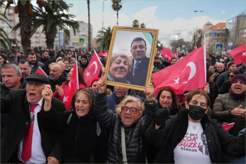 Erdogan's main rival arrested amid claims of political interference