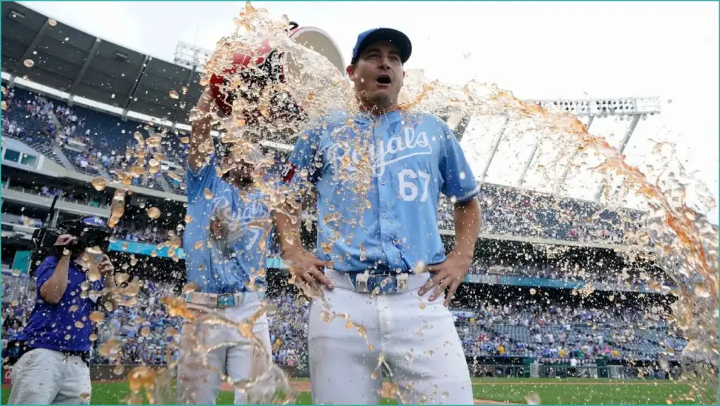 Lessons from the royals' classic pitching approach