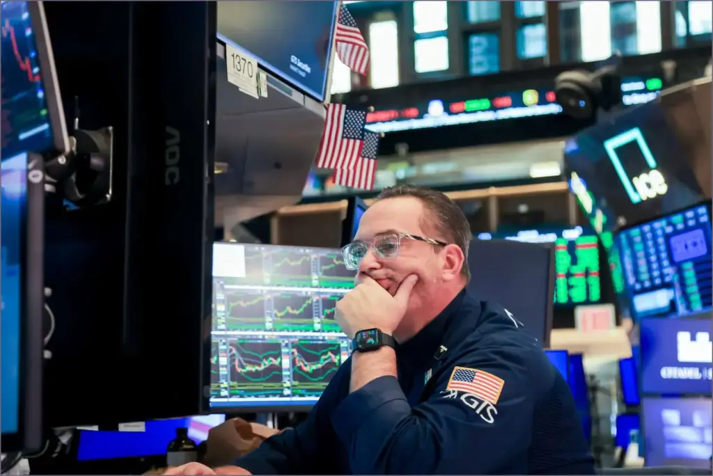 Market struggles to maintain rally as stocks show mixed performance
