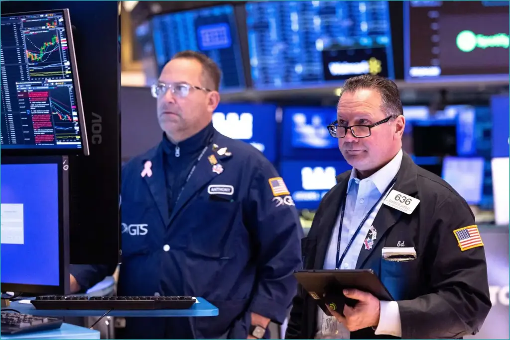 Markets edge upward as s&p 500 and nasdaq aim for