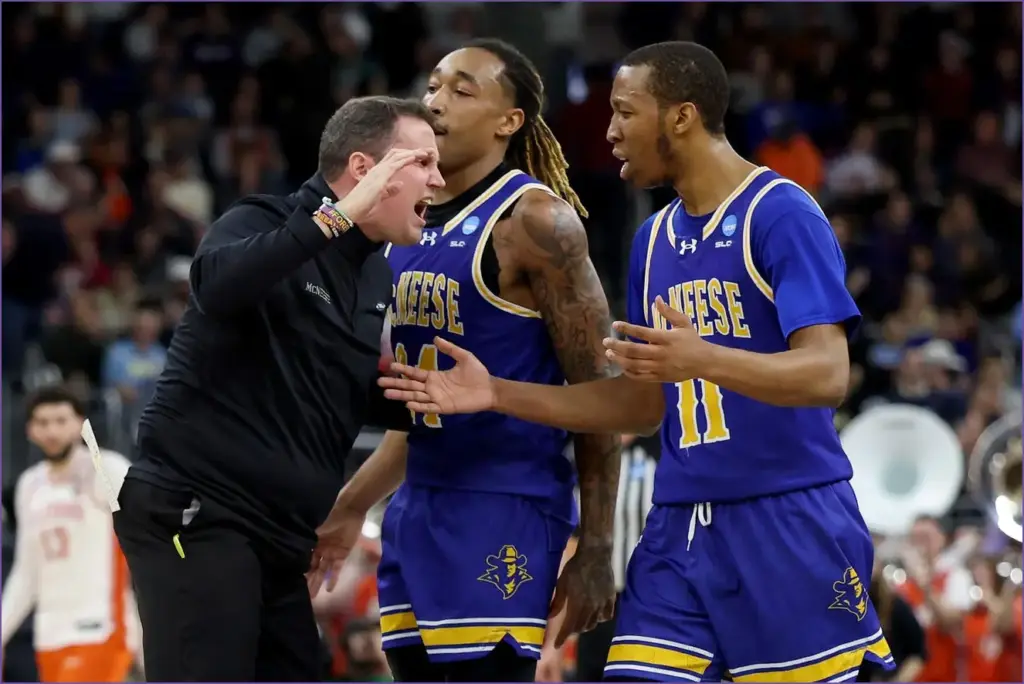 Mid majors make their mark in the ncaa tournament
