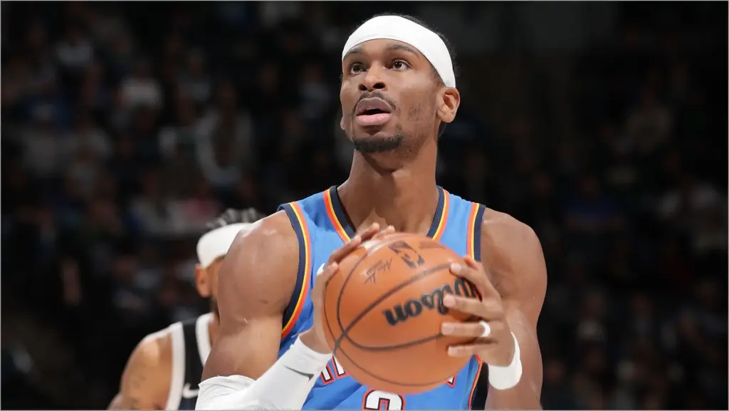 Shai Gilgeous-Alexander Stays on Top in Award Race Shai gilgeous alexander stays on top in award race