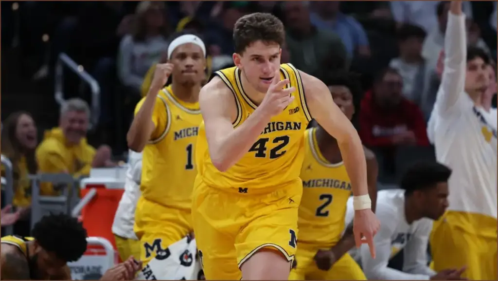 Top ncaa bracket picks and odds for thursday's round 1