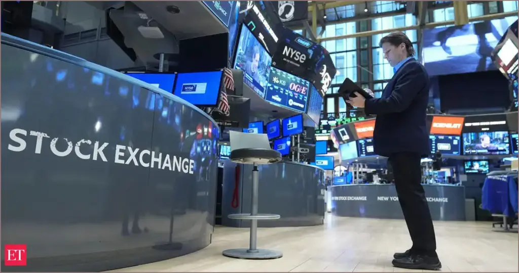 U.S. Stocks Surge as Fed Keeps Rates Steady Amid Inflation and Trade Worries U.s. stocks surge as fed keeps rates steady amid inflation