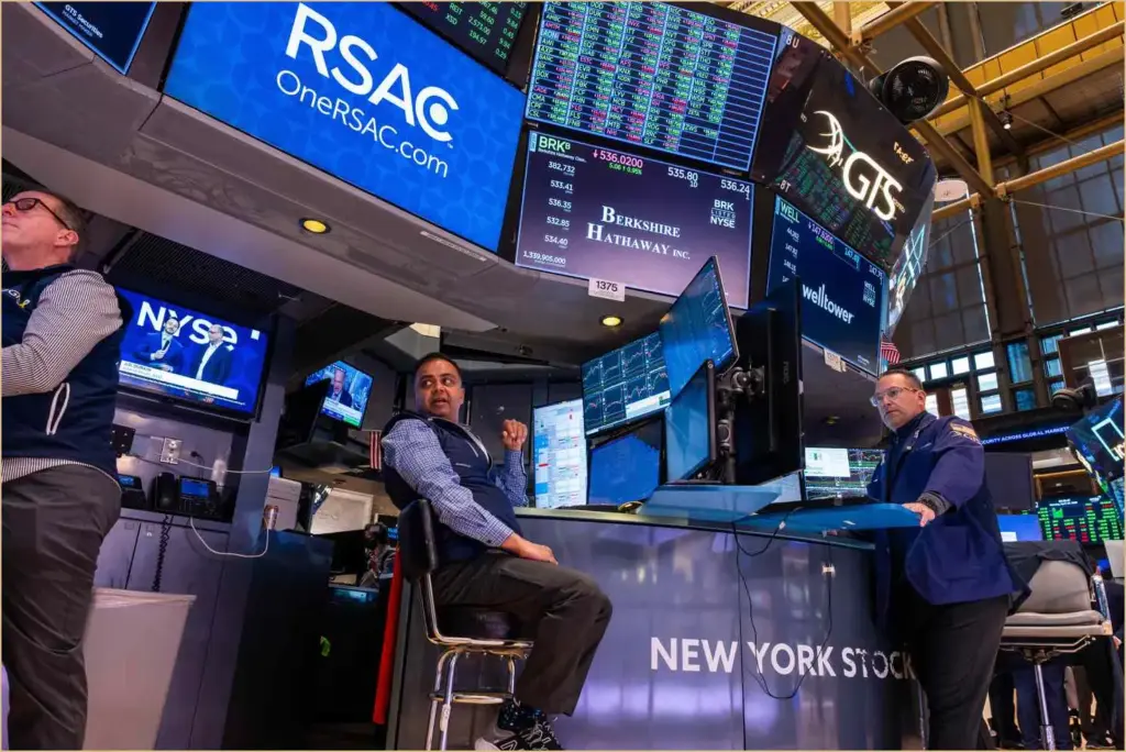 Major indexes dip as nvidia pressures chip stocks after four day