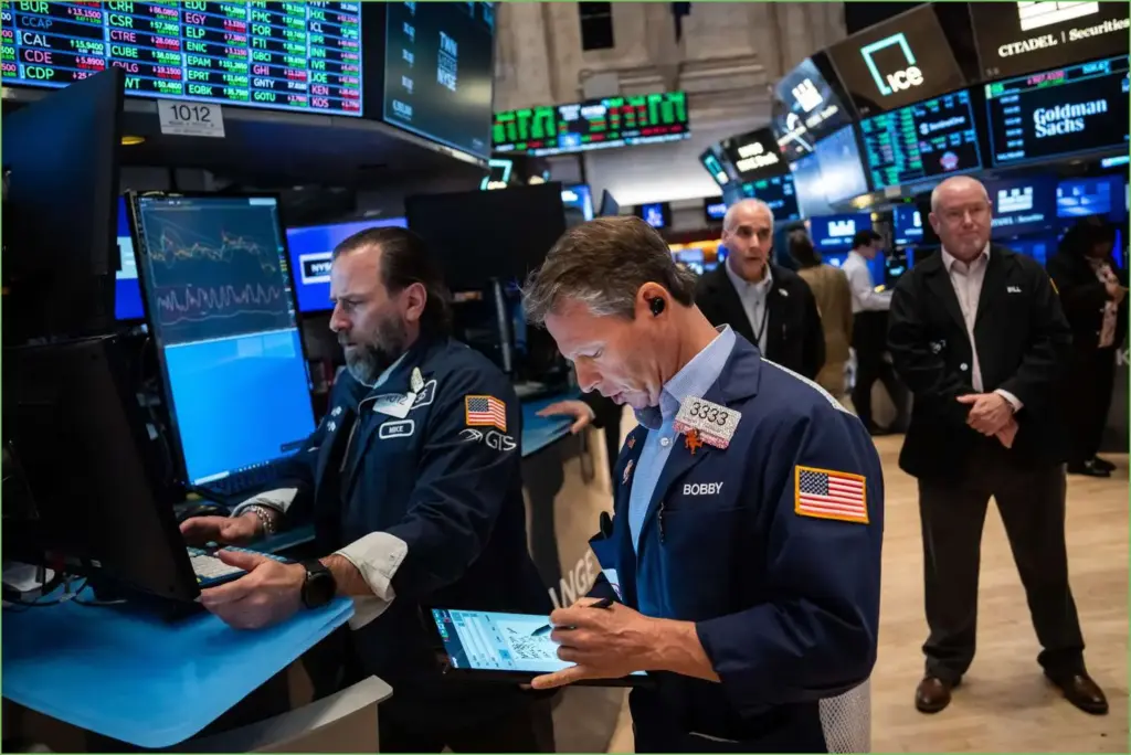 Stocks rise but trim gains as investors analyze tech tariff