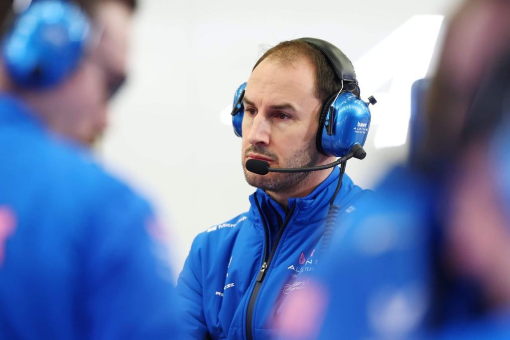Alpine f1 team shakes up leadership with flavio briatore stepping