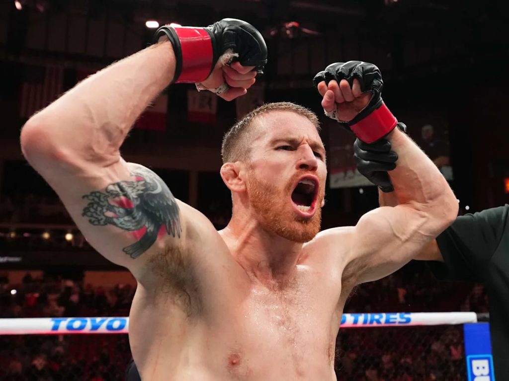 Cory sandhagen dominates deiveson figueiredo in impressive comeback victory