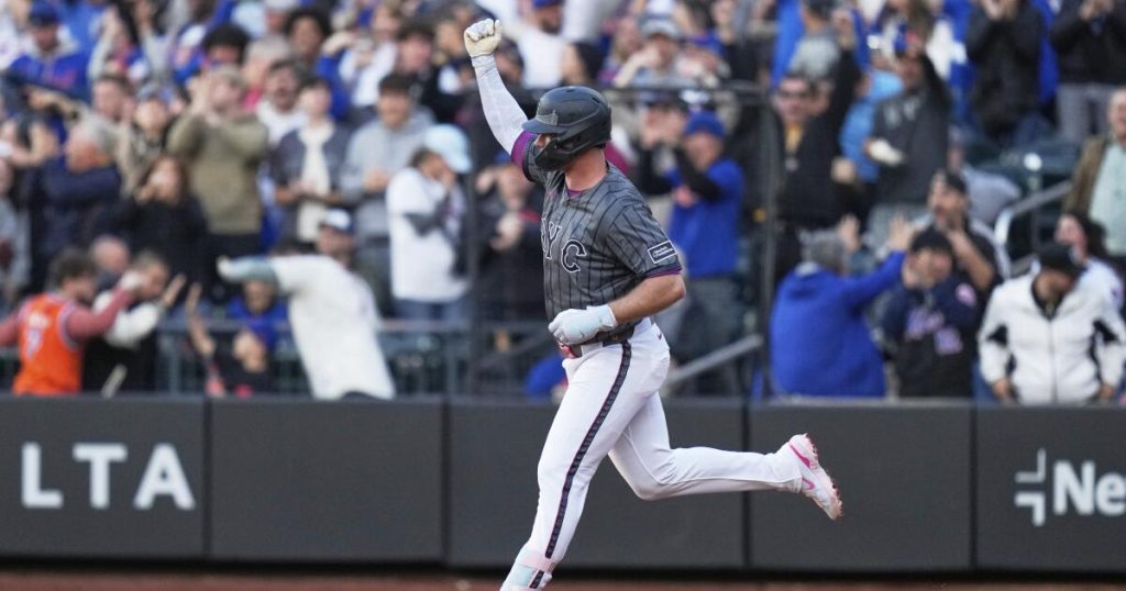 Dodgers show weaknesses in loss to mets
