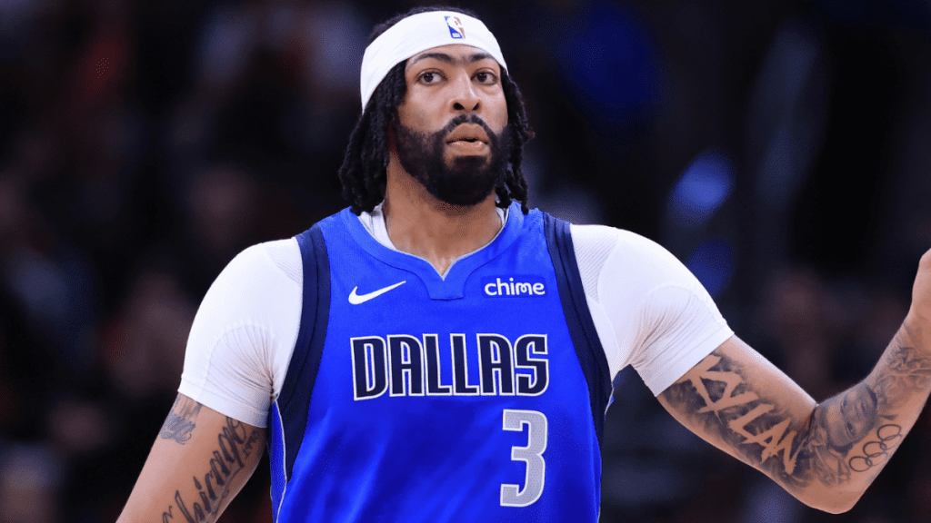 Mavericks weigh two timeline strategy despite current limitations