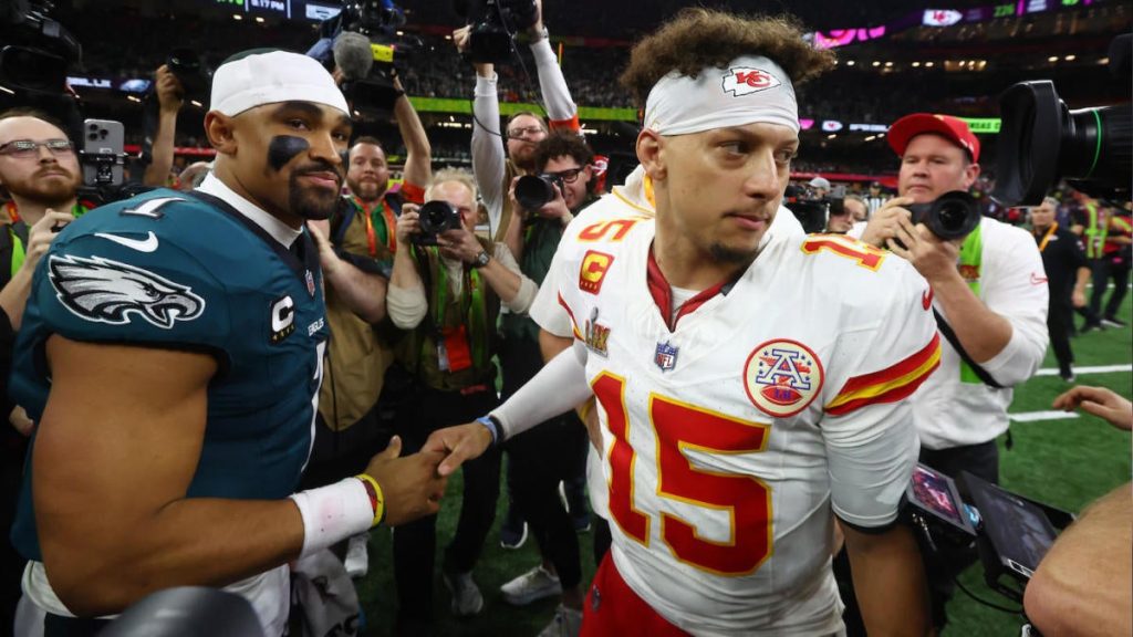 Top 10 exciting matchups to watch in the 2025 nfl