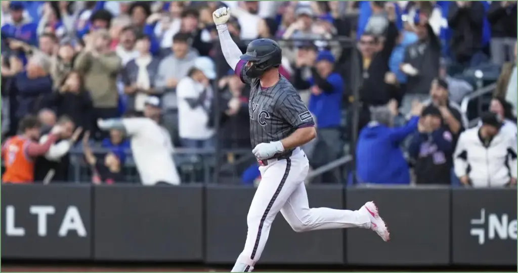 Dodgers show weaknesses in loss to mets