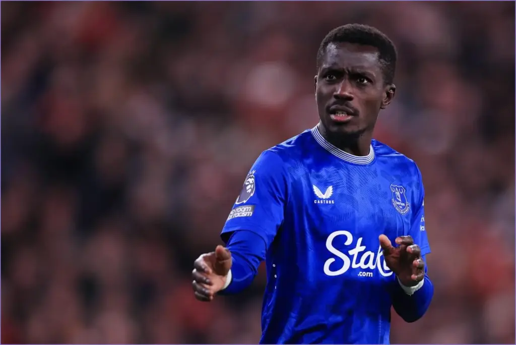 Idrissa gana gueye secures two year contract extension