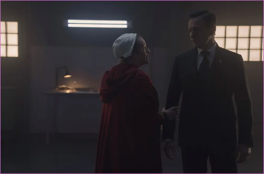 Taylor Swift’s New Track Takes Center Stage in Handmaid’s Tale Taylor swift's new track takes center stage in handmaid's tale