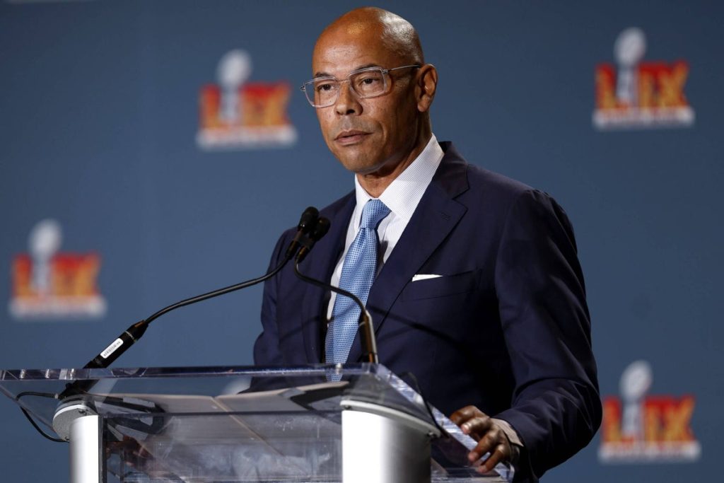Mlb and nfl unions grapple with controversial board decision