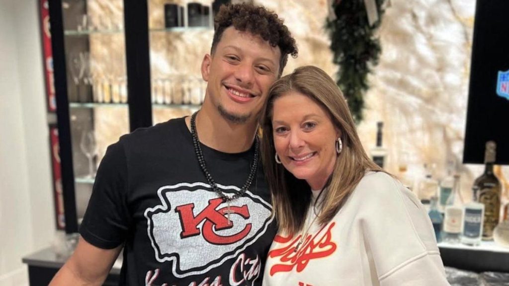 Mahomes family home price cut following star quarterback's generous gift