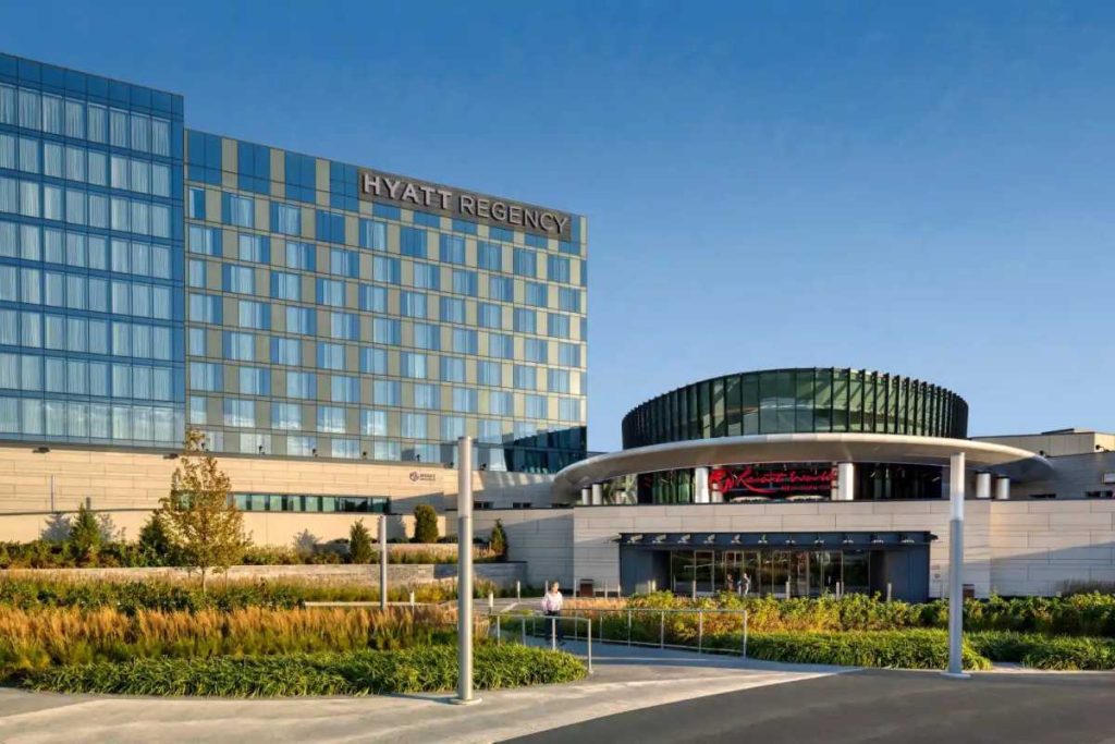 Resorts world proposes $5.5b full scale casino resort expansion in queens