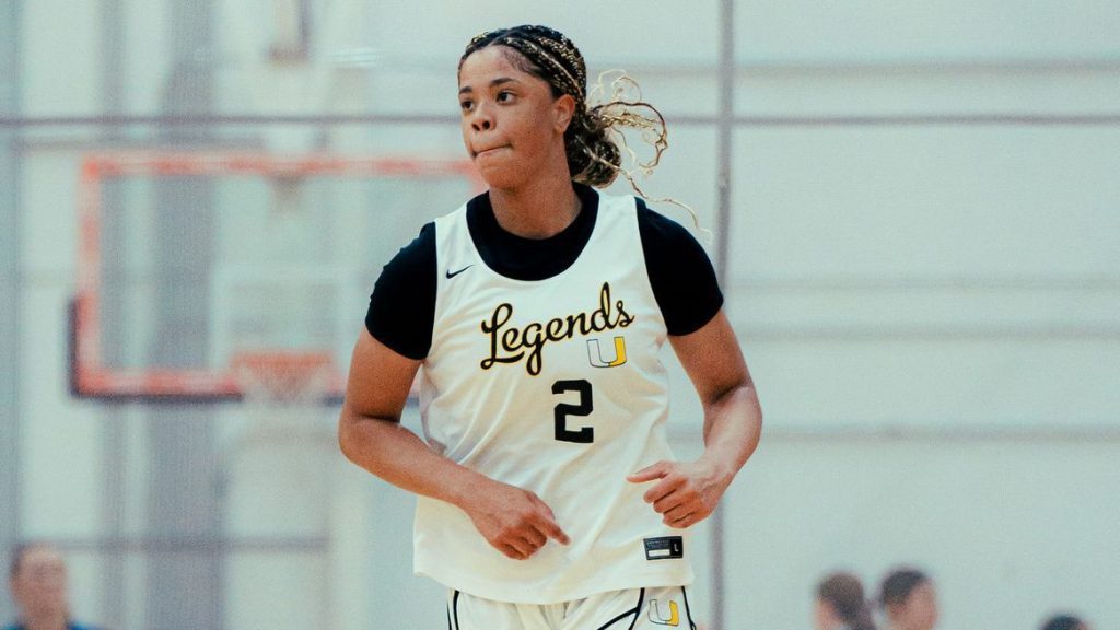 Top 25 rising stars in girls' basketball recruiting