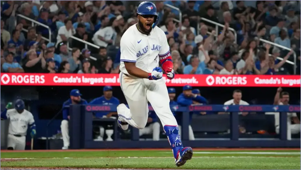 Blue jays' stars shine in walk off victory against diamondbacks