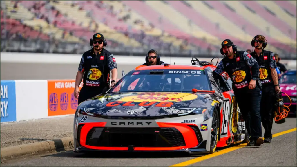 Michigan's exciting firekeepers casino 400 race