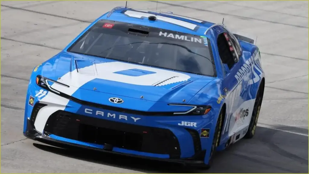 Nascar at michigan: expert picks and predictions for 2025 firekeepers