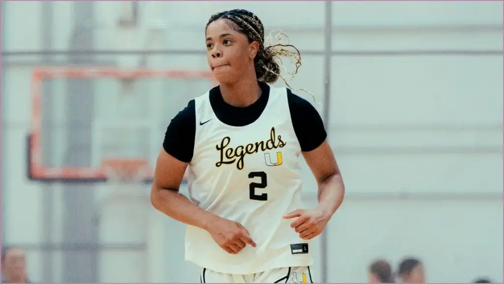 Top 25 rising stars in girls' basketball recruiting