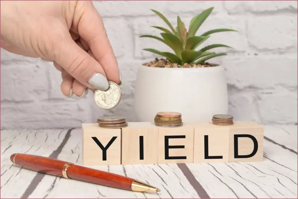 Top 3 high yield stocks to keep for the next decade