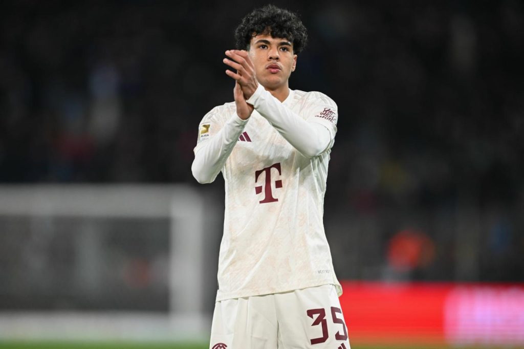 Everton boss expresses interest in adam aznou