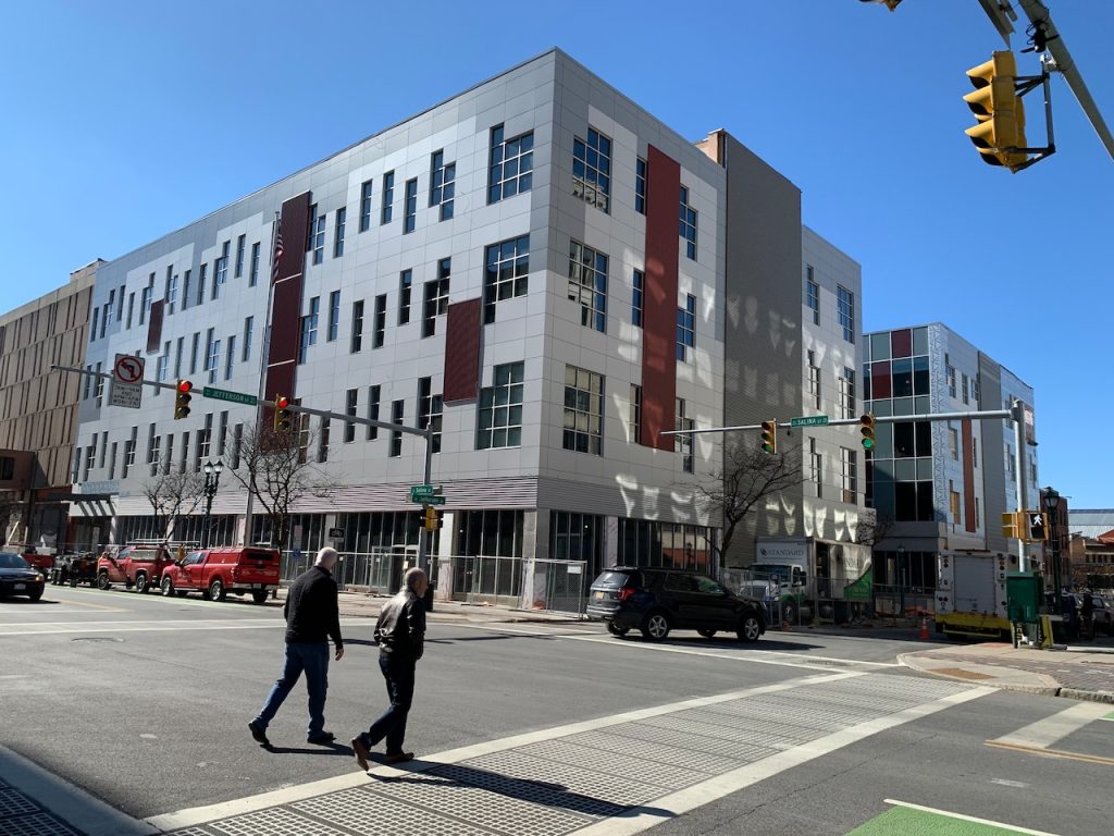 Indoor golf haven set to launch in downtown syracuse later
