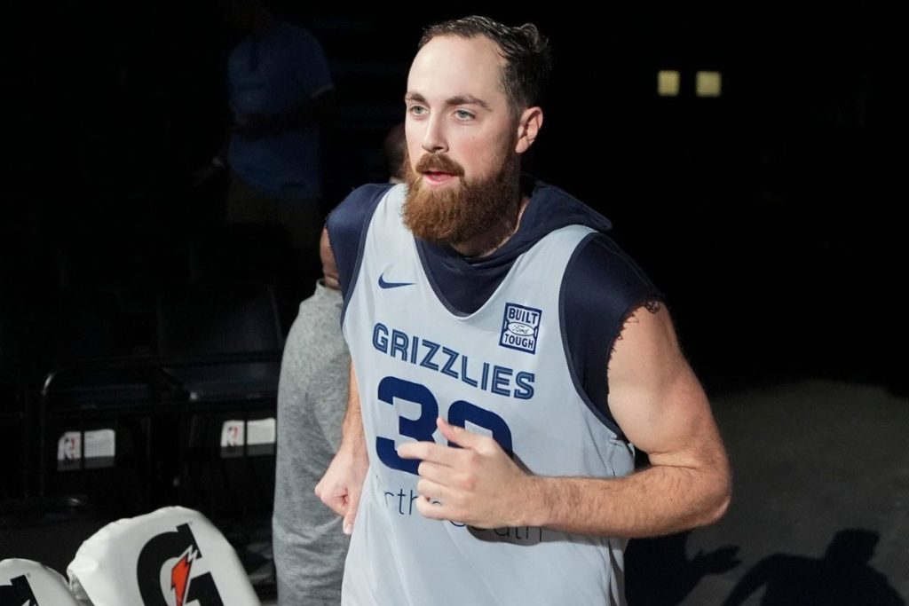 Jay huff's projected net worth and earnings for 2025
