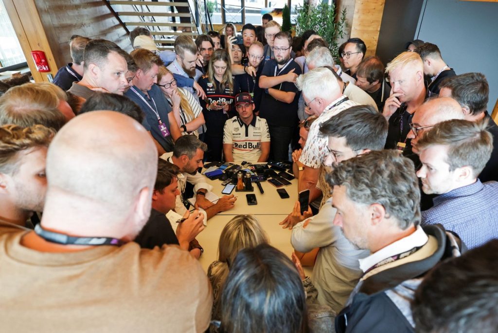 Navigating the future: verstappen's path for f1 2026 amid red