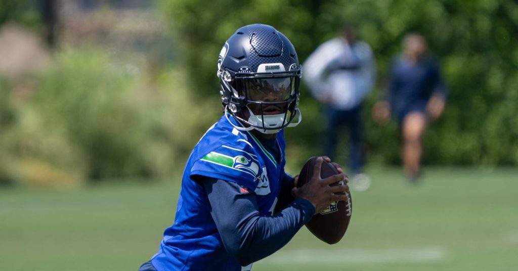Nick emmanwori shines with pick six off jalen milroe at seahawks