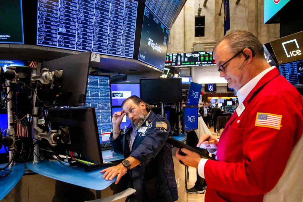 Record highs for s&p 500 and nasdaq fueled by strong