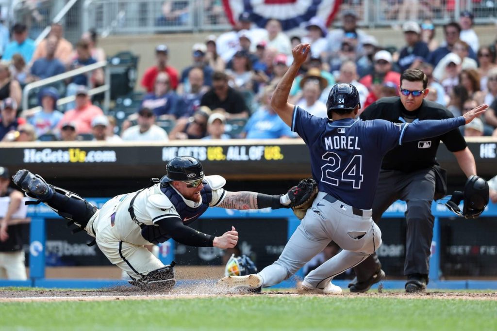 Twins face tough decisions with trade deadline approaching