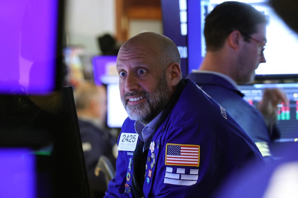Wall street strategists warn on recent stock market records