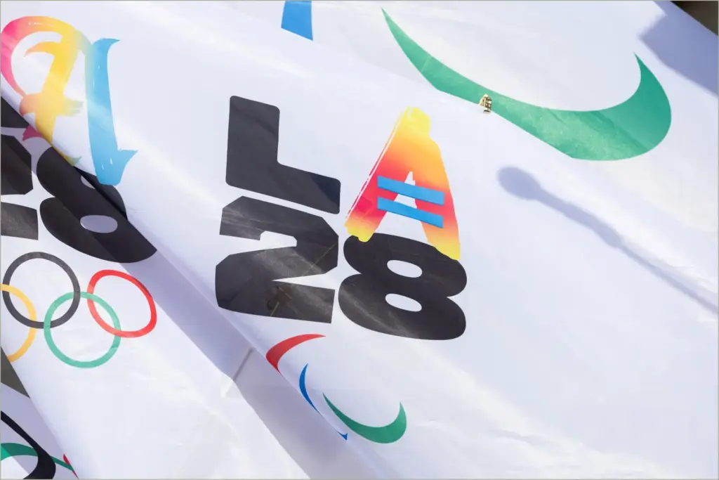 Fans criticize la olympics for unpopular changes to tennis event