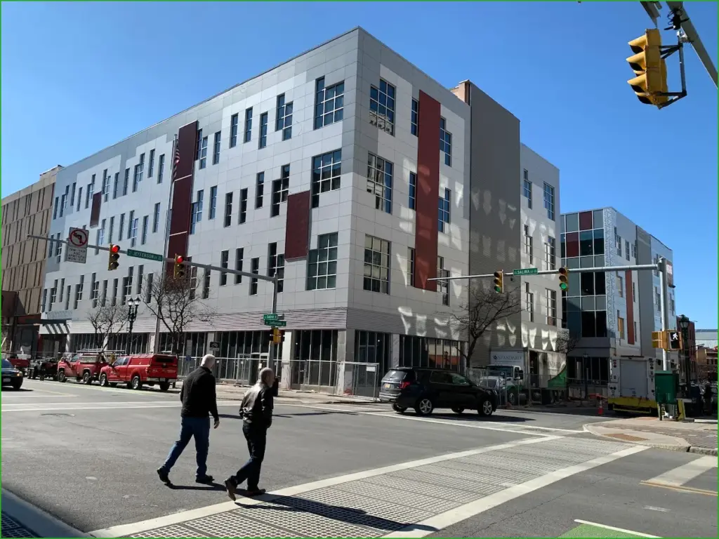 Indoor golf haven set to launch in downtown syracuse later