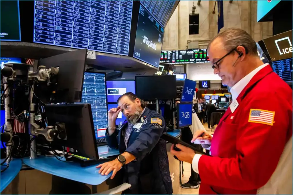 Record highs for s&p 500 and nasdaq fueled by strong