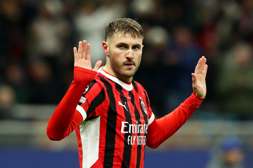 Ac milan's transfer talk: insights on gimenez dovbyk swap and musah,