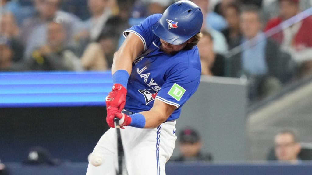 Barger's key hit sparks blue jays comeback in thrilling showdown