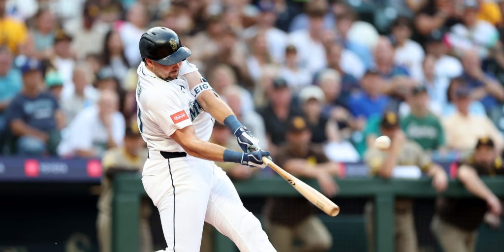 Cal raleigh joins exclusive 50 hr club for mariners since