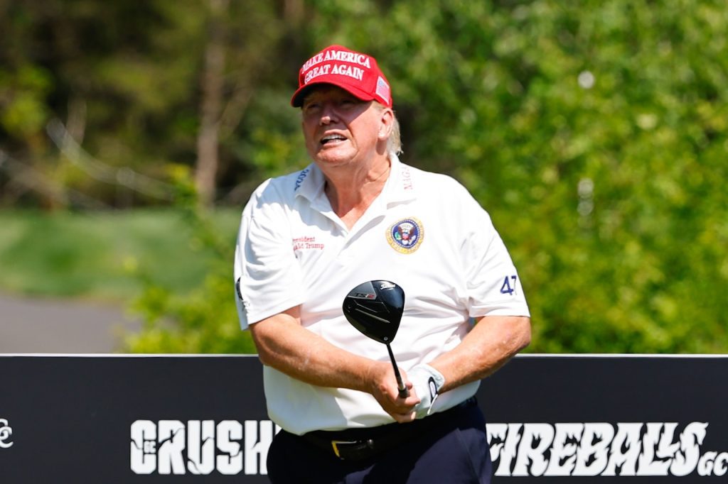 Donald trump takes on a $100,000 golf challenge from a