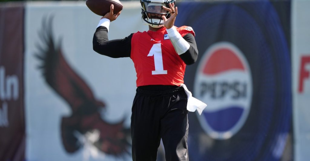 Eagles training camp highlights: jalen hurts shines at practice