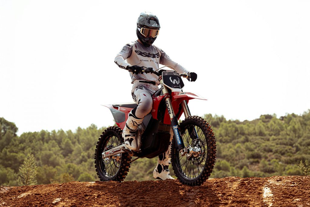 Electric vs gas showdown at the 2025 supercross championship