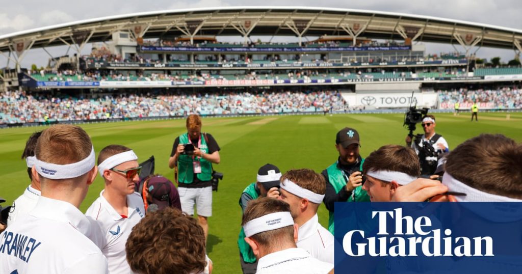 Graham thorpe honored as england faces mixed emotions in fifth
