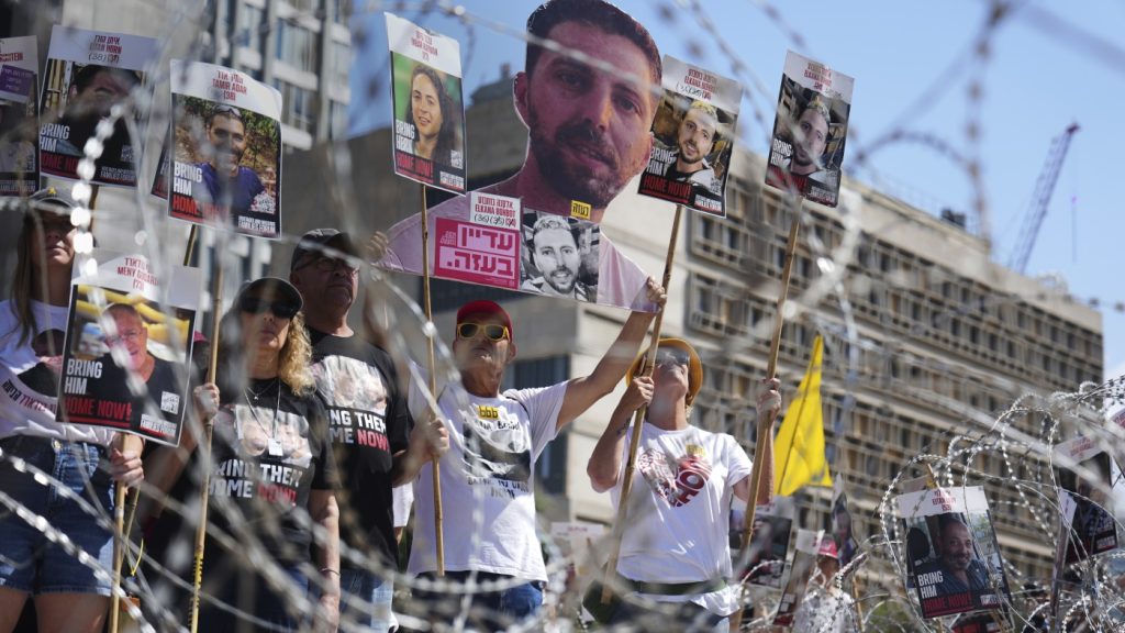 Growing pressure on netanyahu for ceasefire amid gaza hostage videos