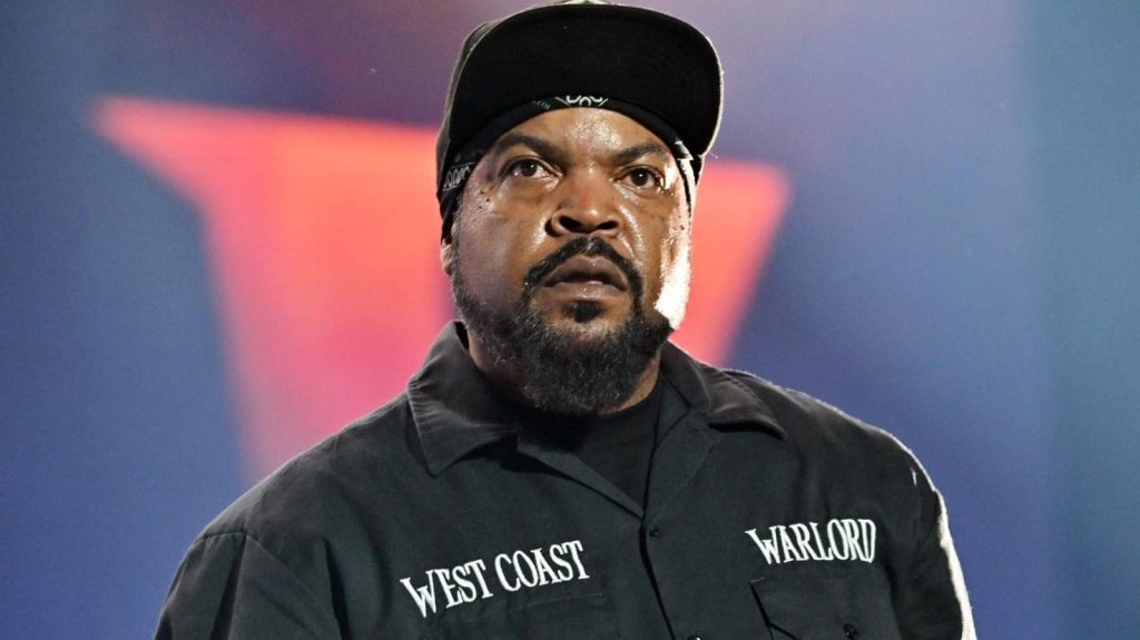 Ice cube's war of the worlds earns a stunning 0%