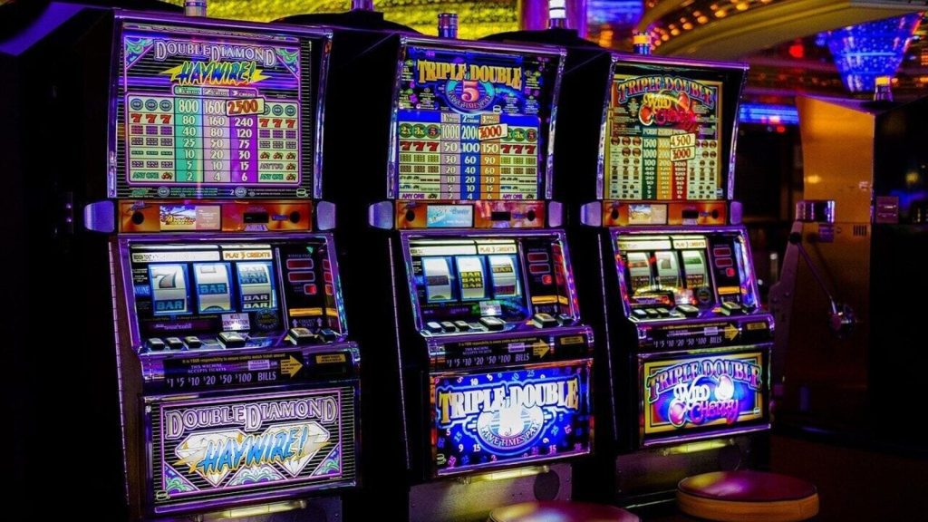 Impact of online gaming bill 2025 on india's cricket revenue