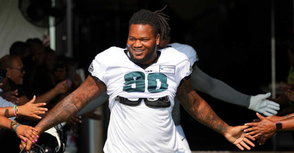 Jalen carter shines in eagles training camp practice
